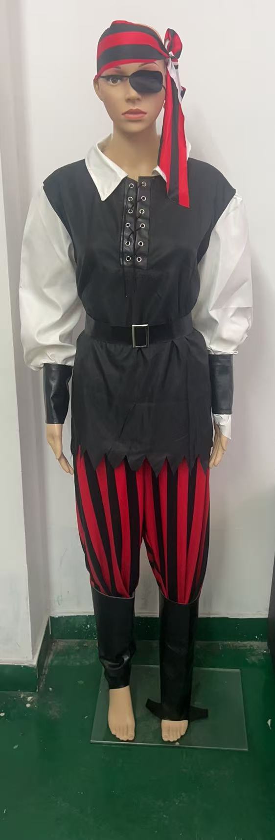 Adult Pirate Costume — Halloween, Parties & Stage | RENEOS™
